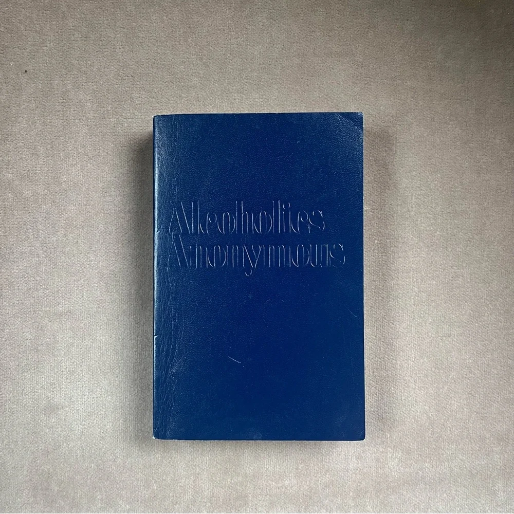 Alcoholics Anonymous The Big Book
Third Edition. Blue, soft cover. - Picture 3 of 5